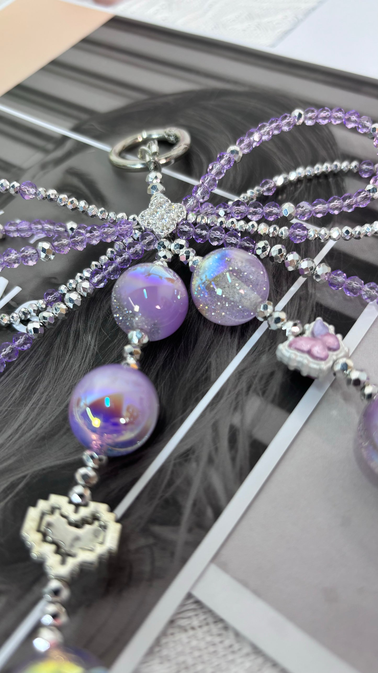 【CharmLink】Legant Purple Beaded Phone Charm Wrist Strap with Iridescent Beads, Stylish Lanyard for iPhone & Samsung – Trendy and Durable Mobile Accessory for Women
