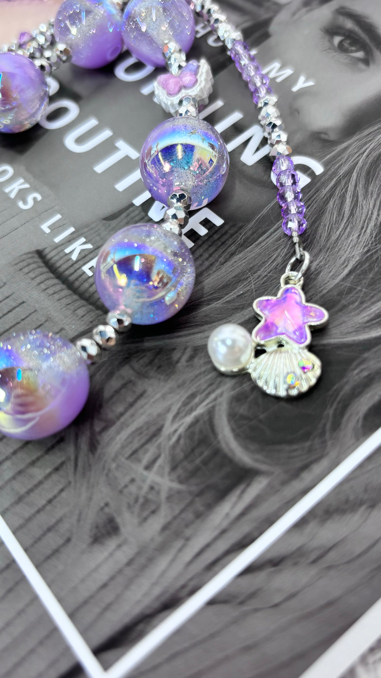 【CharmLink】Legant Purple Beaded Phone Charm Wrist Strap with Iridescent Beads, Stylish Lanyard for iPhone & Samsung – Trendy and Durable Mobile Accessory for Women